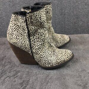 Very Volatile Feverdream Chocolate Chip Pony Hair Spotted Booties Sz 6.5